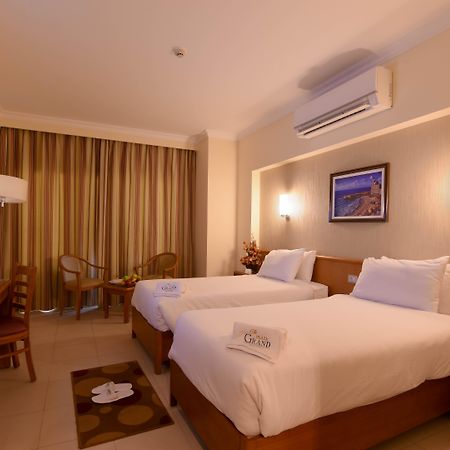 The Grand Plaza Hotel Smouha Alessandria Esterno foto