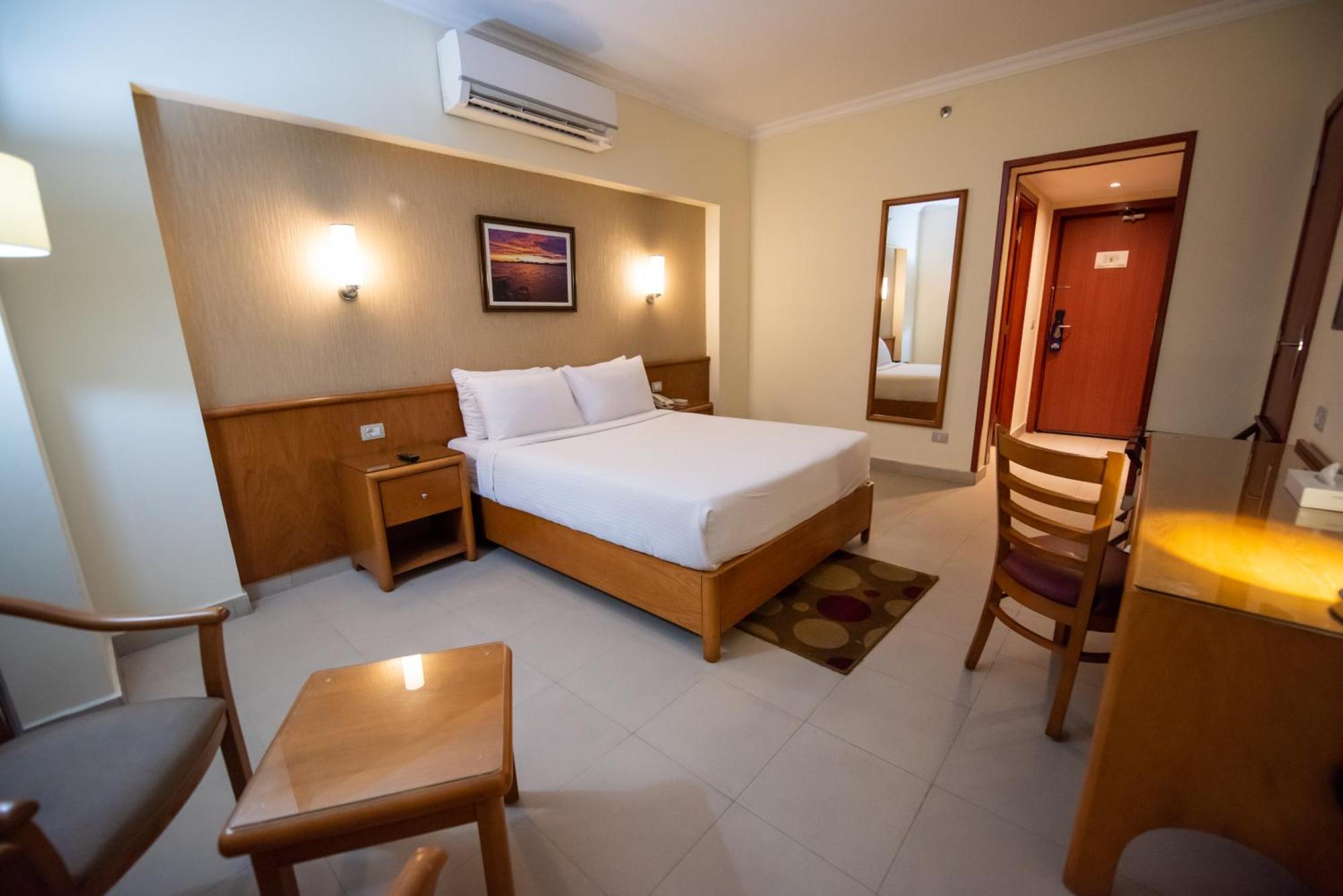 The Grand Plaza Hotel Smouha Alessandria Esterno foto